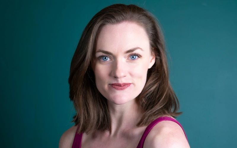 What Photos Should You Include in Your Modelling Portfolio? (UK Guide for Aspiring Models)