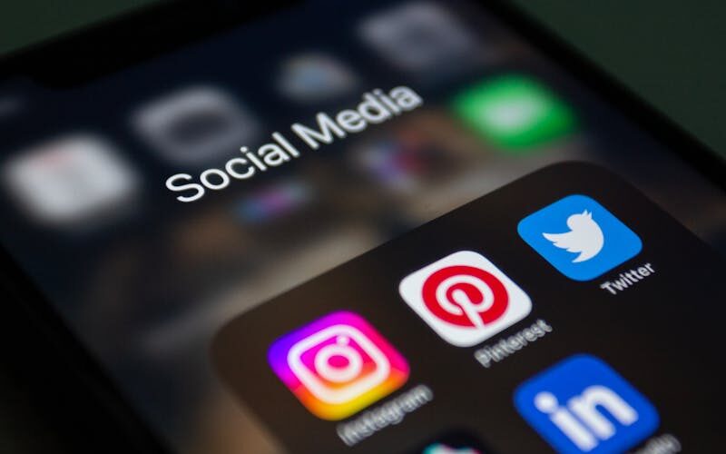 How UK Models Can Clean Up Their Social Profiles Before Applying to Agencies