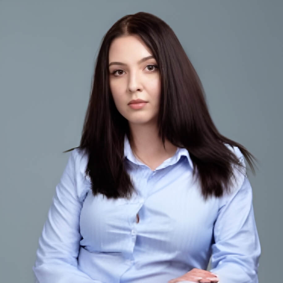 Alexandra Bratan Alexandra Bratan