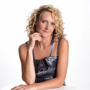 Sandra Carolyn Openshaw